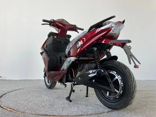 強力な 1500W/2000W モーター 電気モーターサイクル 双ディスクブレーキと12インチタイヤ