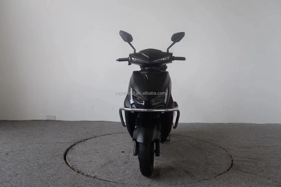 1000W/2000W/3000Wのモーターパワーと3.0-10タイヤのディスクブレーキ電気バイク